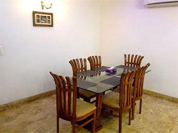 Skylink Bed & Breakfast 3*